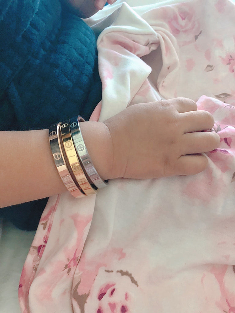 Buy 22Kt Gold Casting Foot Design Baby Bracelet 195G894 Online from Vaibhav  Jewellers